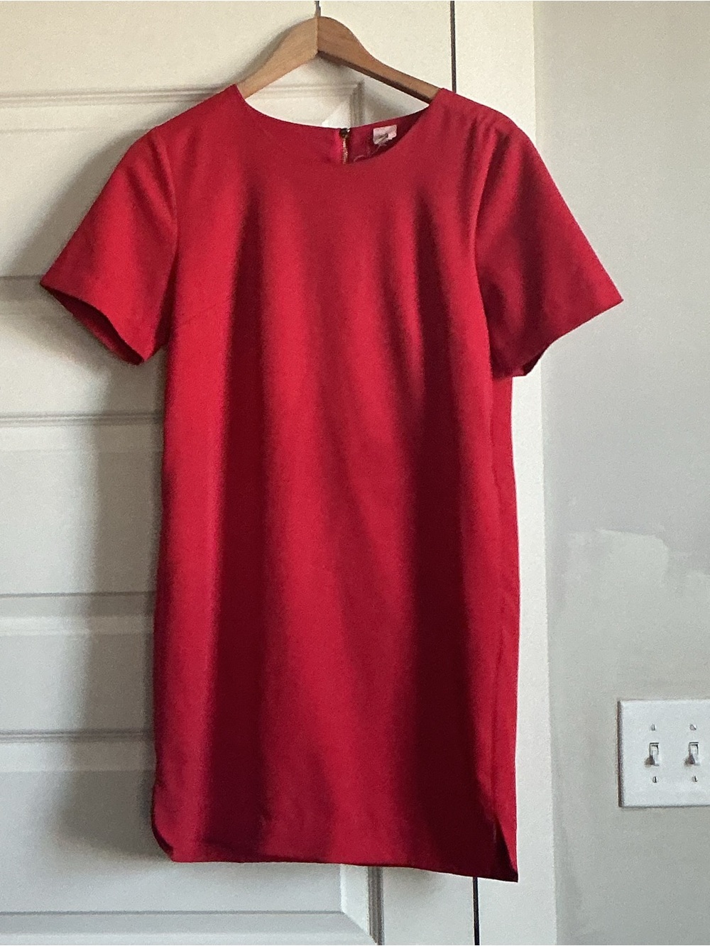 Classic Red Short-Sleeve Shift Dress